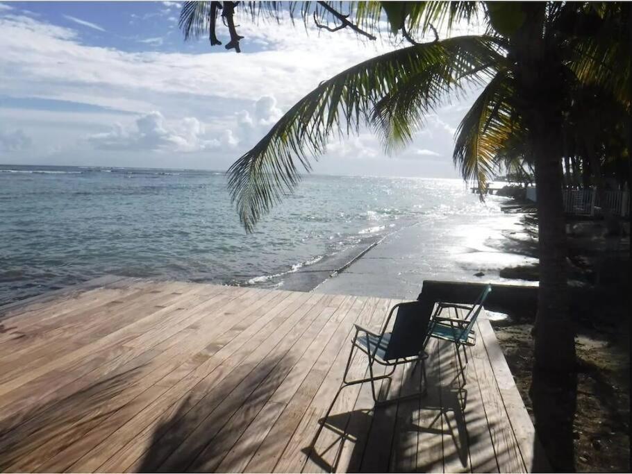Unique : Pieds Dans L'Eau Face Au Lagon Sainte-Anne  Ngoại thất bức ảnh